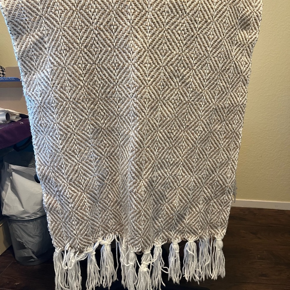 Cream Textured Throw Blanket with Tassels